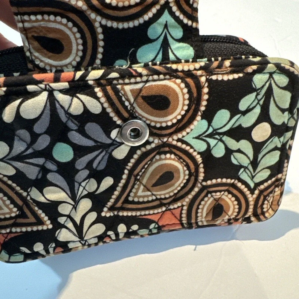 Vera Bradley Paisley Pink Wristlet Wallet Floral W/ Crossbody Strap‎ 7 Card Cap - Picture 3 of 9